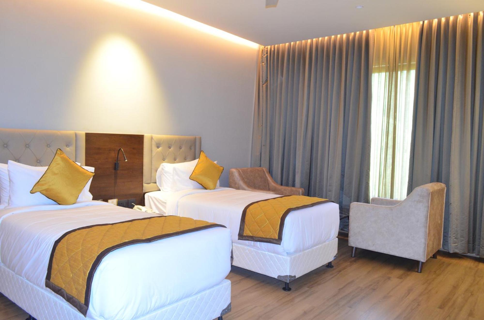 The Aurum Subrahmanya Exterior photo